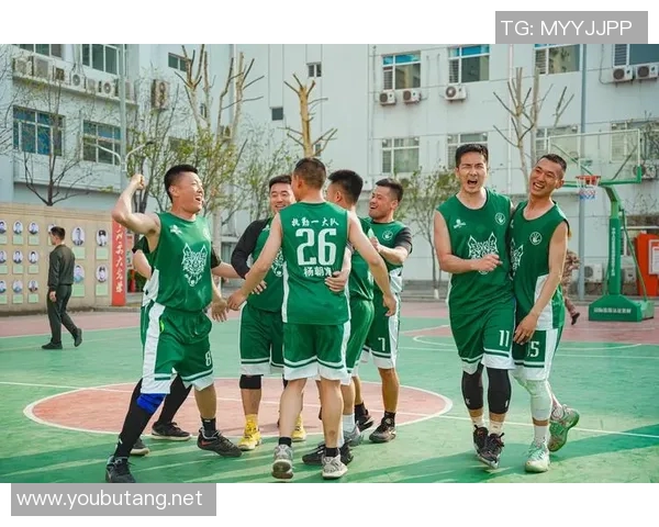 杭州篮球队近期状态深度对比分析及未来发展趋势探讨