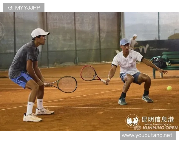 网球爱好者必备技巧与装备推荐 打造个人专属网球训练计划